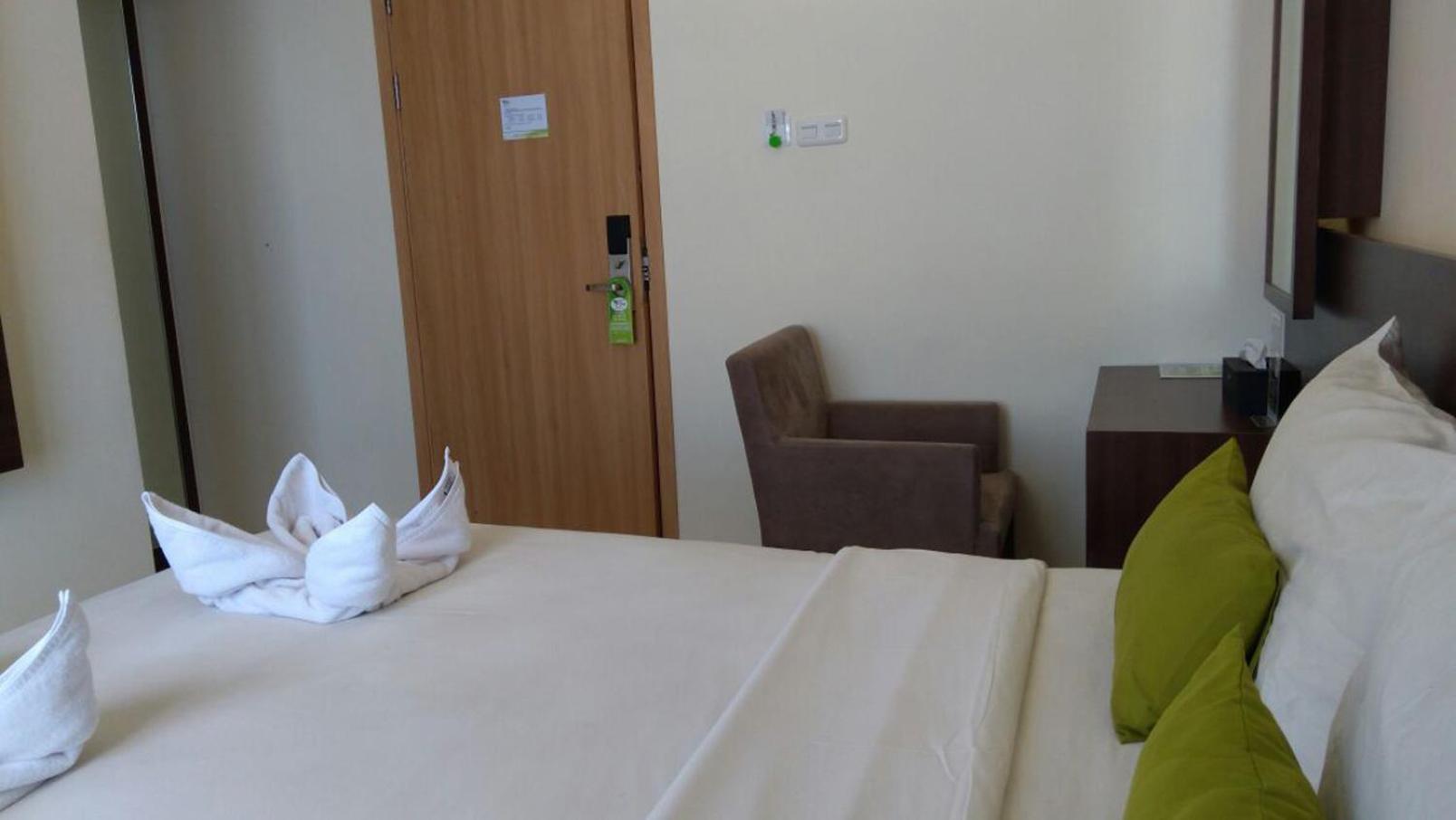 Green Eden Hotel Manado Bilik gambar