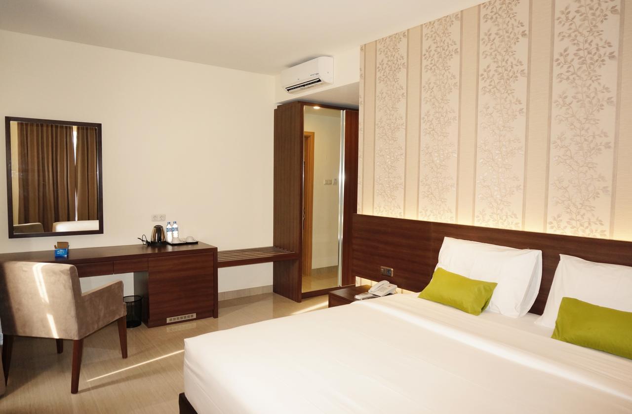 Green Eden Hotel Manado Luaran gambar